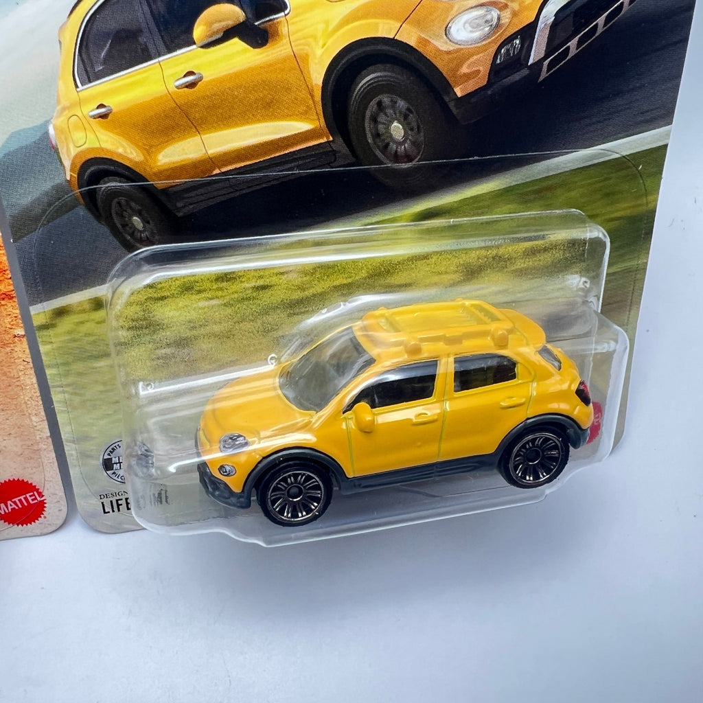 Matchbox 2016 Fiat 500X Lot of 2 Blue 35/125 + Yellow 01/125 1:64 Diecast