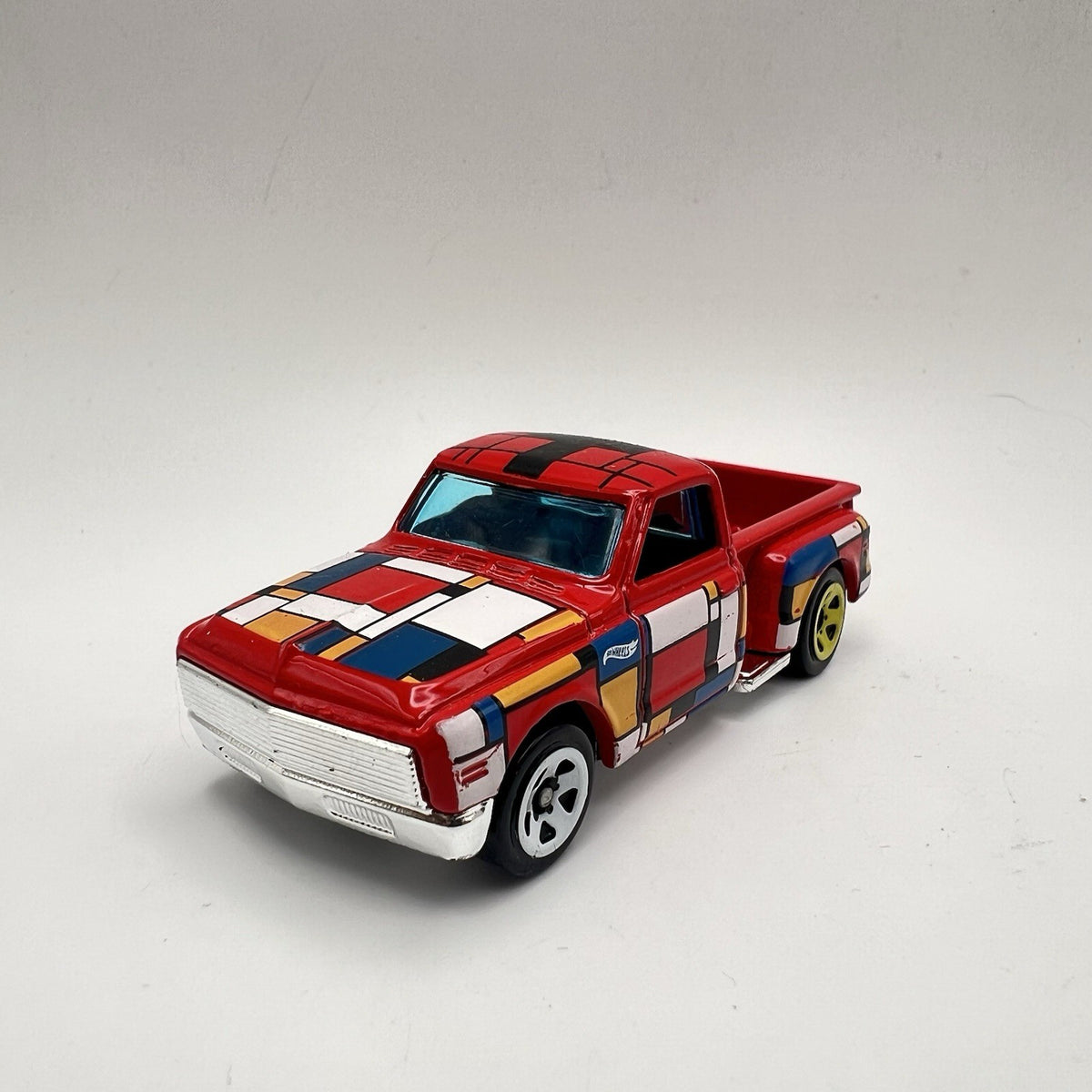 Hot Wheels ‘69 Chevy Pickup #108 HW ‘22 Art Cars 4/10 Red Loose VHTF!