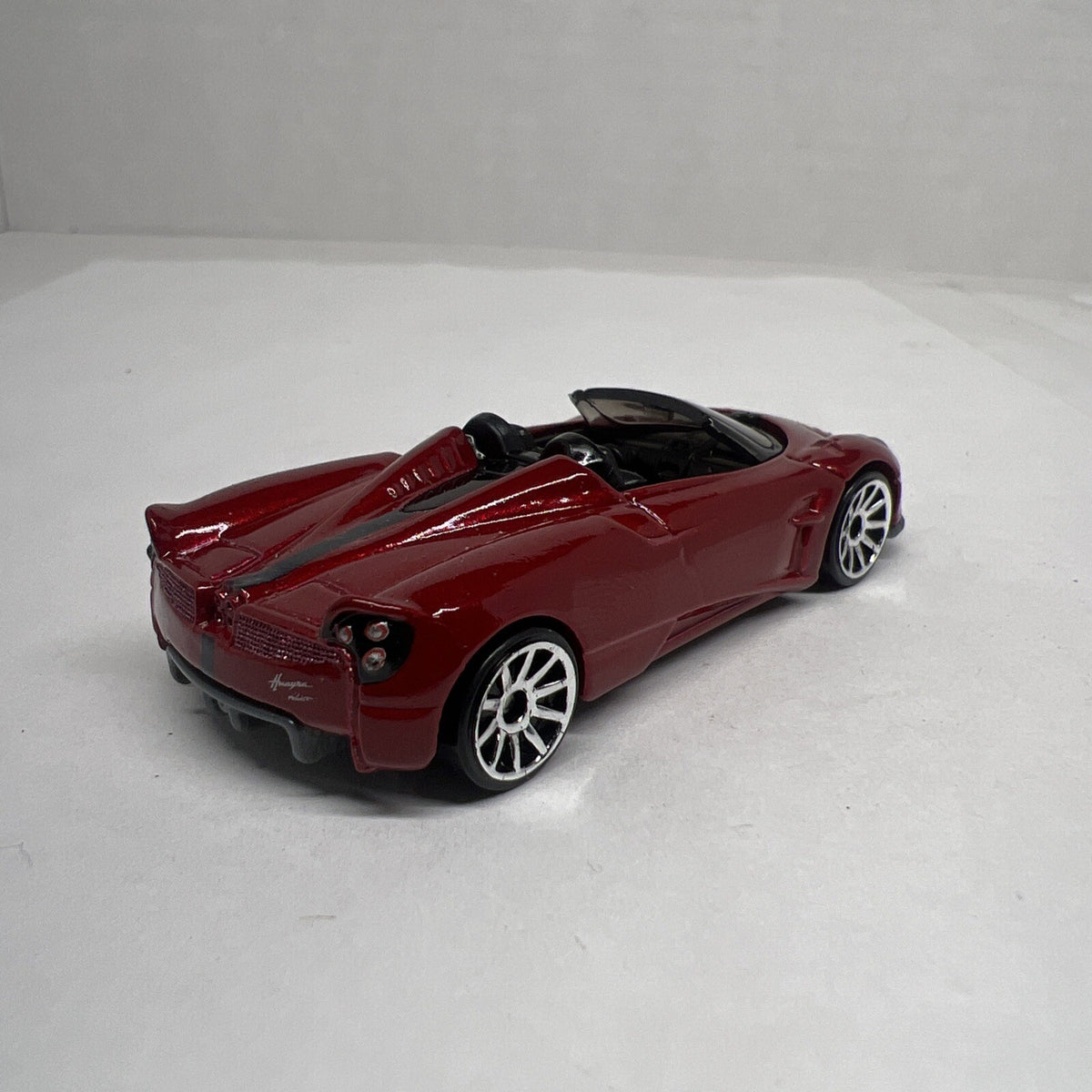 Hot Wheels '17 Pagani Huayra Roadster 2017 Mattel