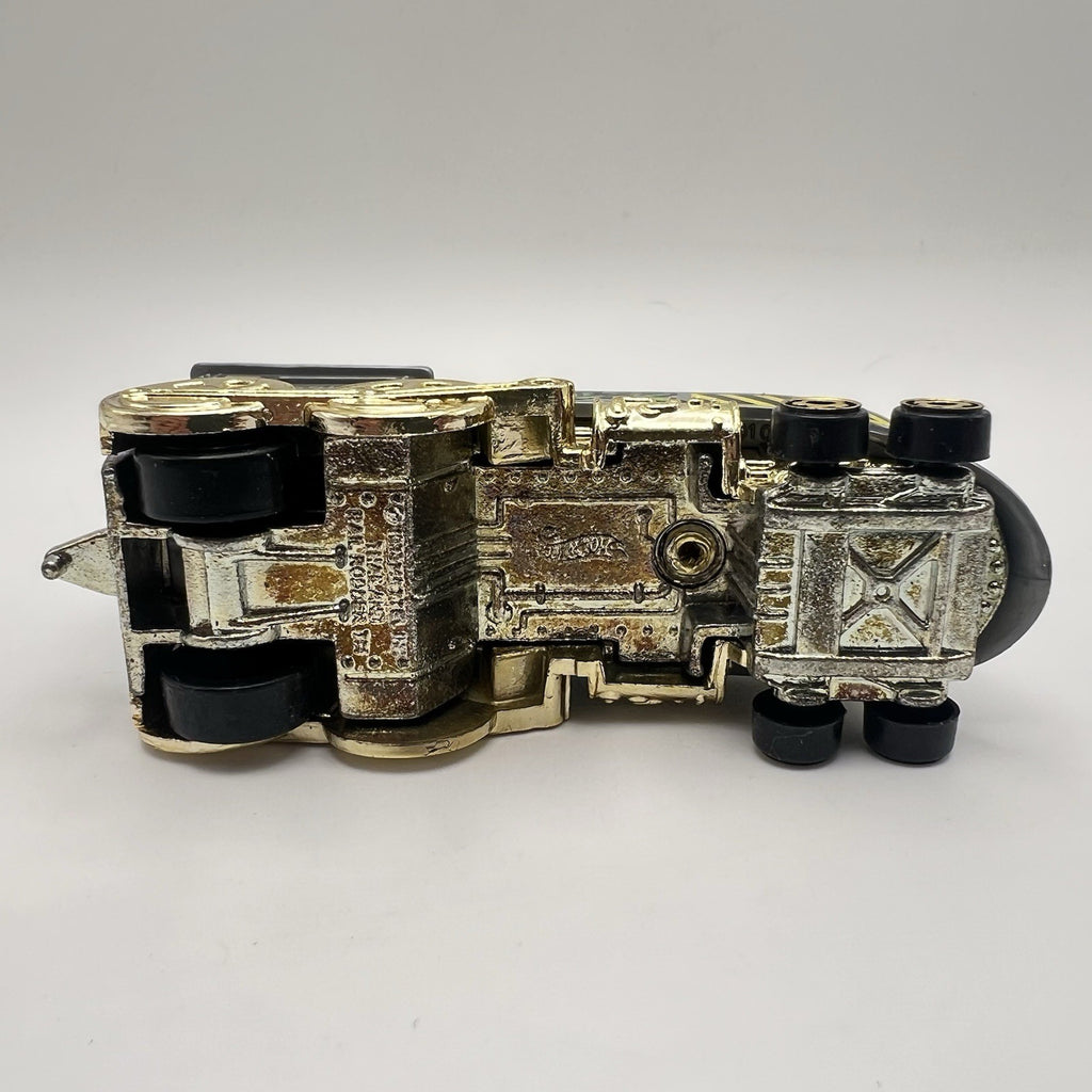 Hot Wheels Rail Rodder Engine 5 Gray Gold Graffiti Steam Train 1/64