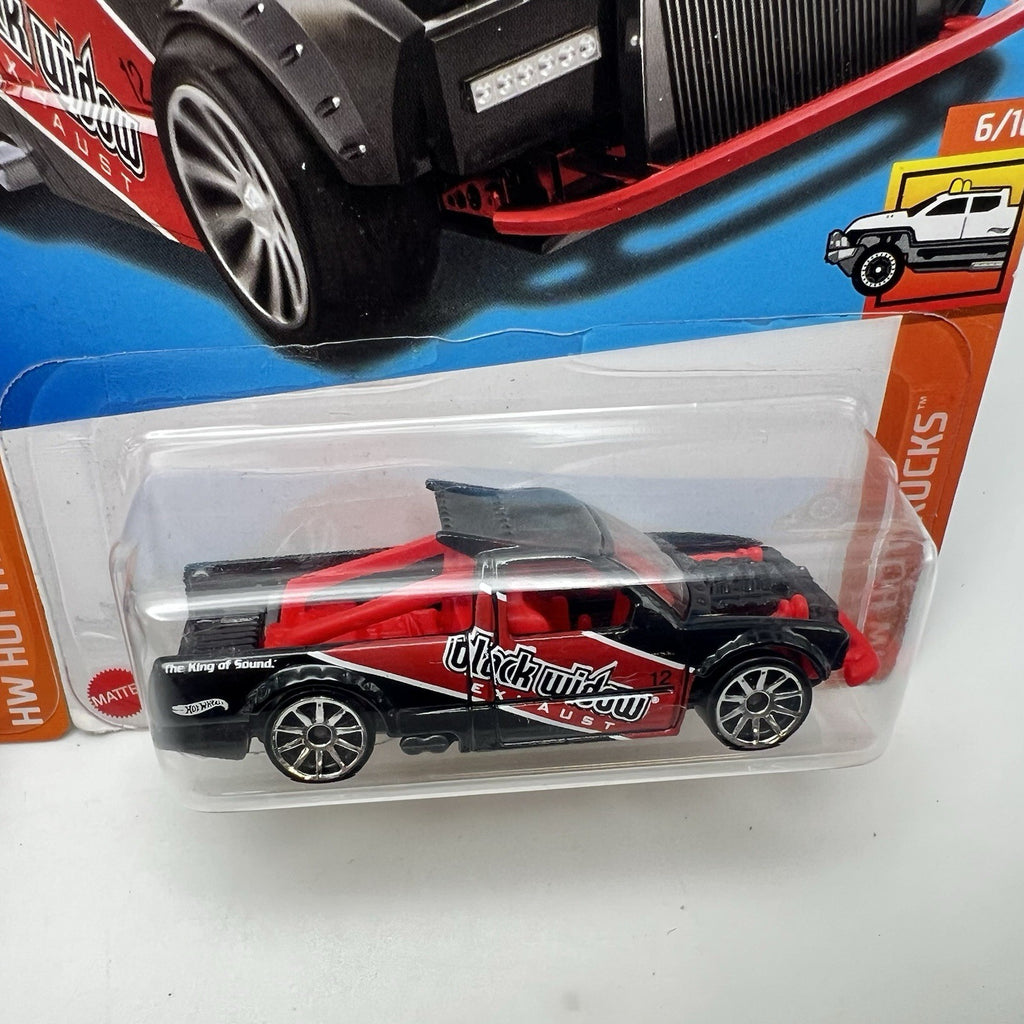 Hot Wheels 2023 HW Hot trucks 6/10 Limited Grip 190/250 (lot of 2)