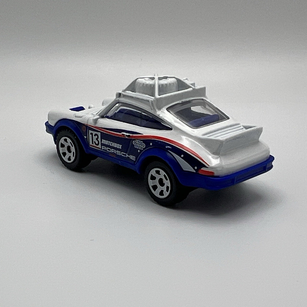 1985 Porsche 911 Rally 1/64 MATCHBOX Released 2018 BLUE AND WHITE
