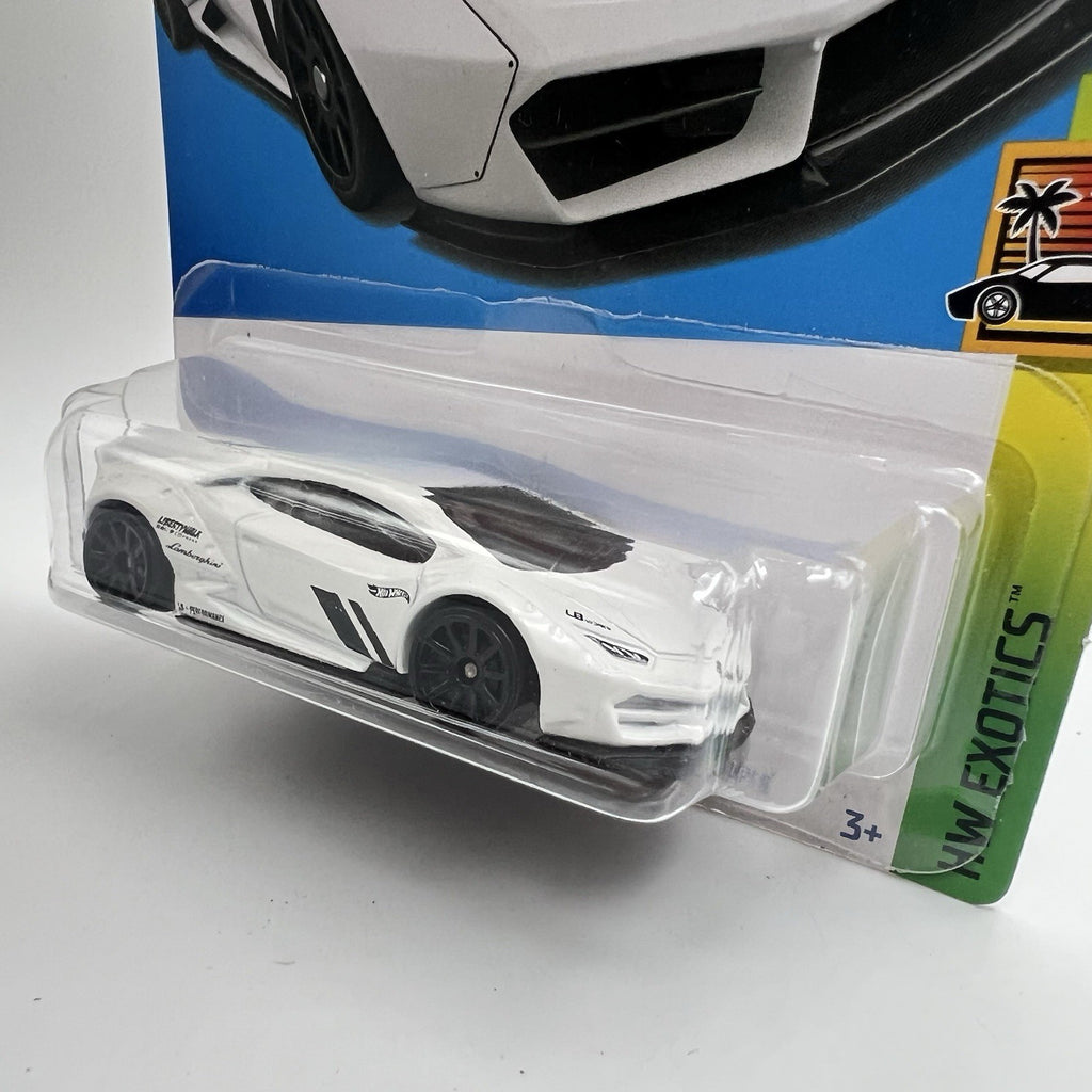 Hot Wheels HW Exotics 3/10 LB-Works Lamborghini Huracan Coupe 172/250 White