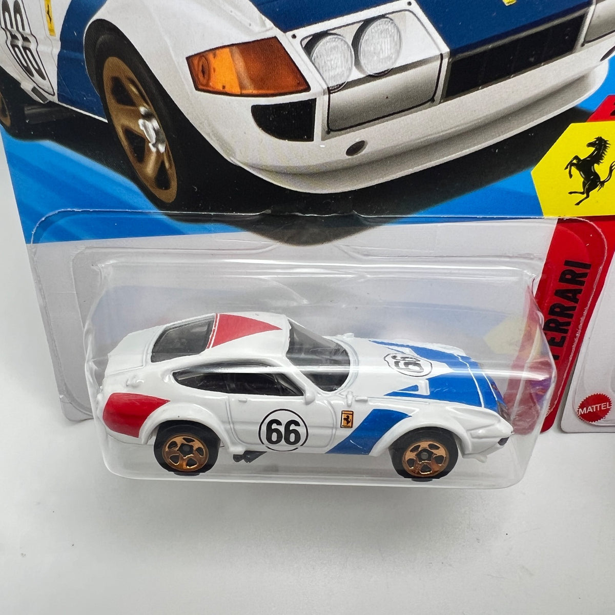 Hot Wheels Ferrari 365 GTB4 Competizione Lot of 2 White 66 Red 64 1:64