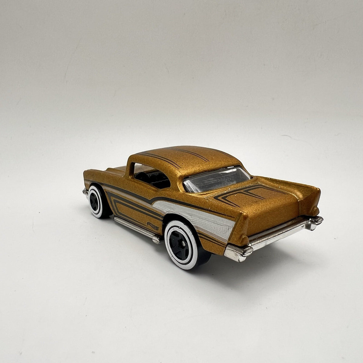 Hot Wheels Diecast '57 Chevy Chevrolet Bel Air 3/5 Gold w/ Black & White Loose