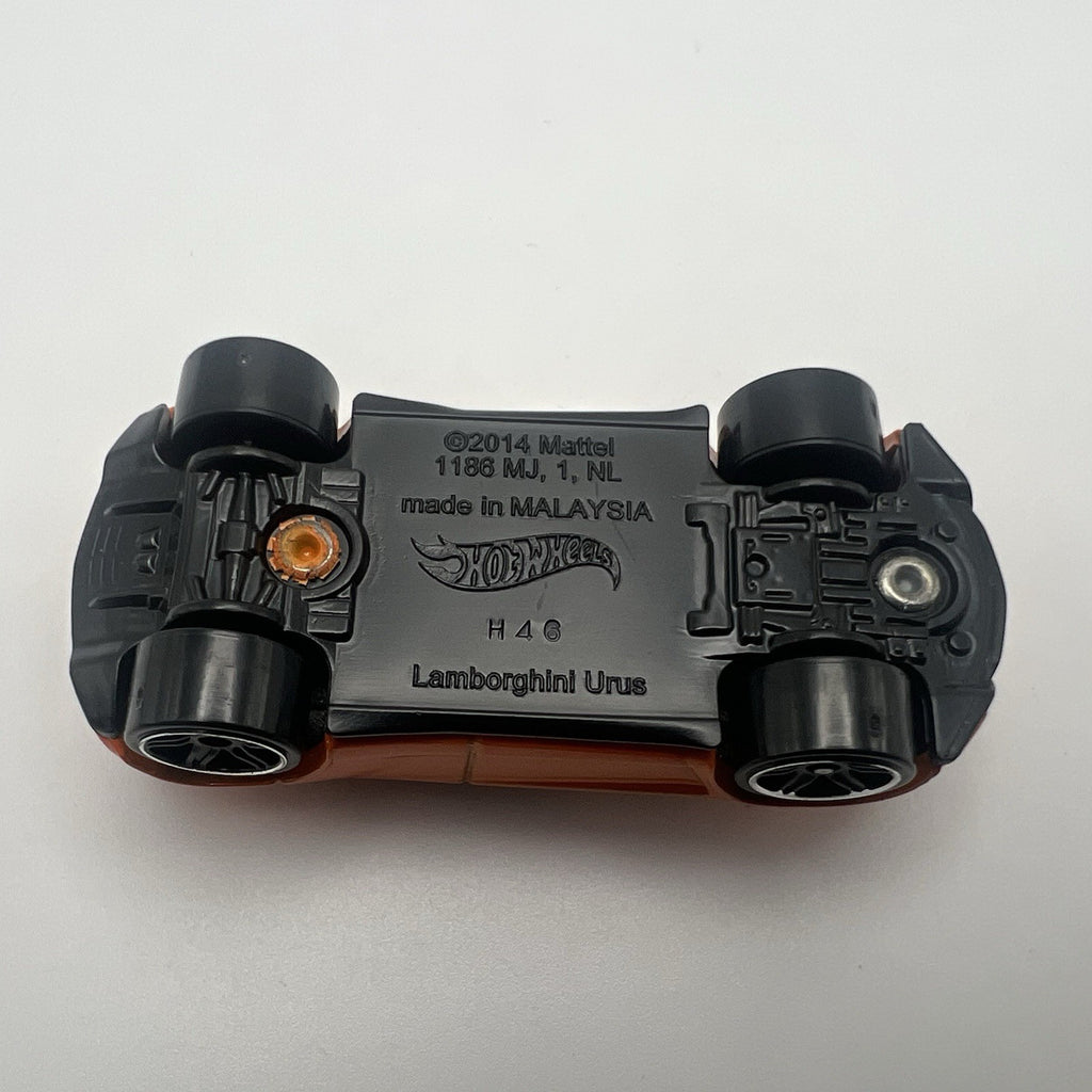 2012 12 Lamborghini Urus Concept Collectible 1/64 Scale Diecast Model