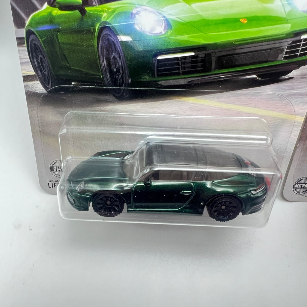 Matchbox Porsche 911 Targa Lot of 2 Green 49/125 + Red 34/125 1:64