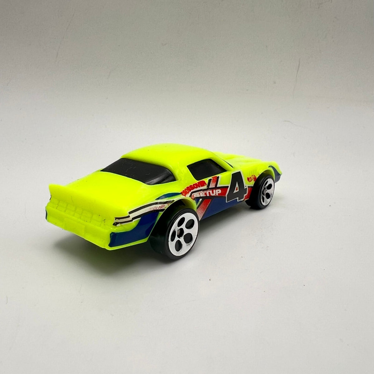 Hot Wheels '80 Camaro Z28 Neon Yellow Crossover #4 LOOSE 1/64