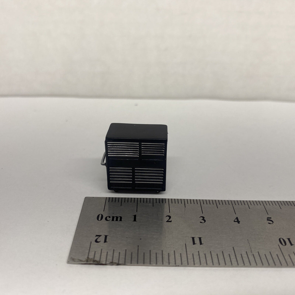 1/64TH SCALE MECHANICS TOOL BOX  SHOP / GARAGE DIORAMA PROP!! Hot Wheels Tarmac