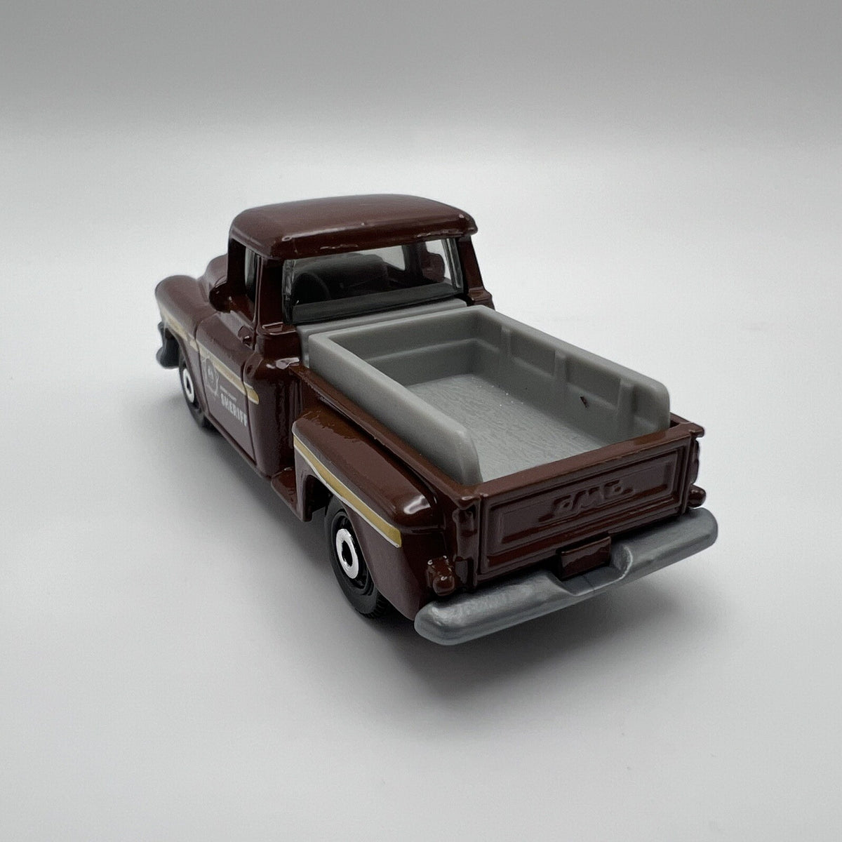 1957 57 GMC Stepside Pickup Sheriff Collectible 1/64 Scale Diecast Diorama Model