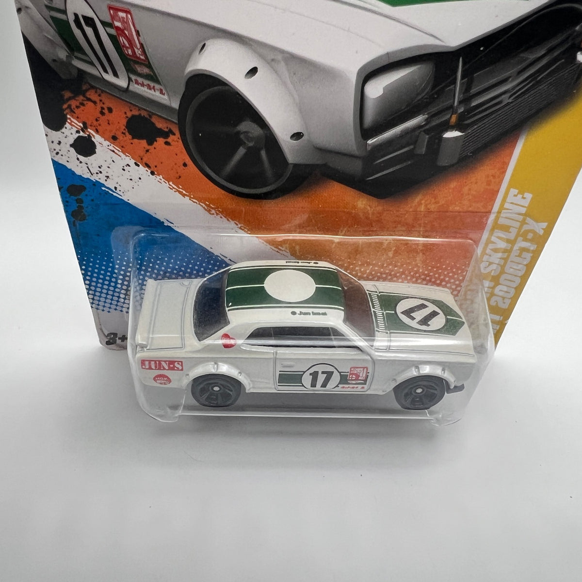Hot Wheels Nissan Skyline H/T 2000GT-X White JUN 2011 New Models 33/244