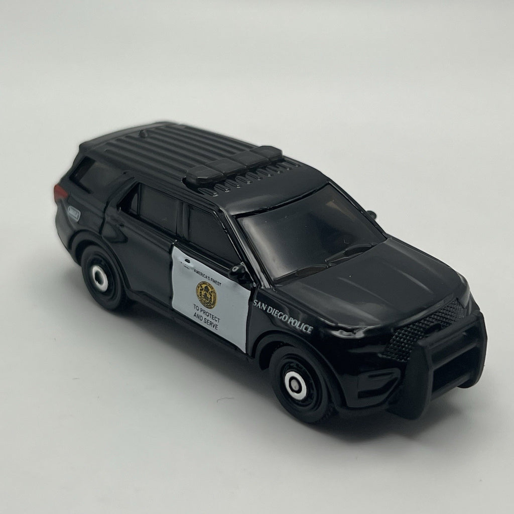 2023 FORD POLICE INTERCEPTOR UTILITY Diorama Collectible DieCast Car 1:64 LOOSE