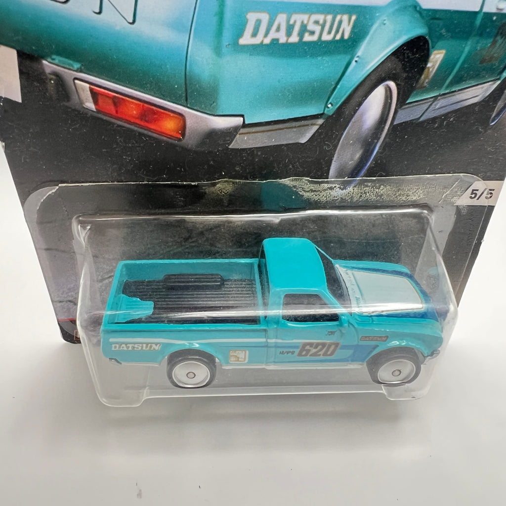 Hot Wheels Car Culture Trucks Datsun 620 Teal Real Riders 5/5 2016 Worn Card