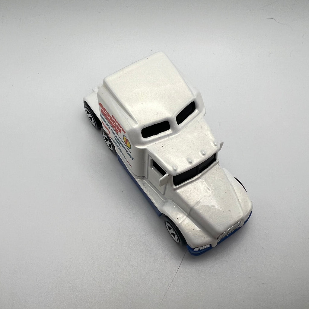 Hot Wheels Big Rig White KHWW Action News Field Transport LOOSE 1/64