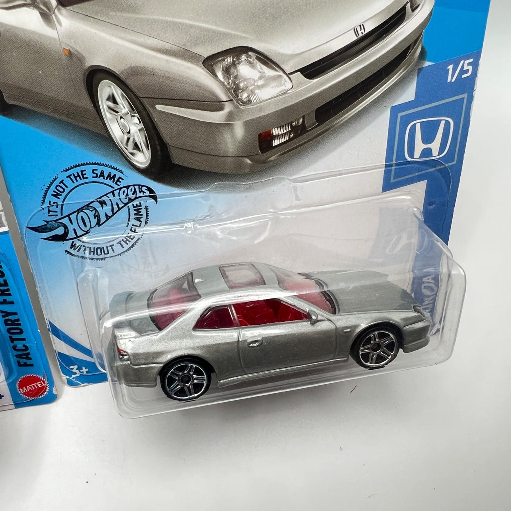 Hot Wheels 98 Honda Prelude Lot of 2 Black 136/250 + Silver 166/250