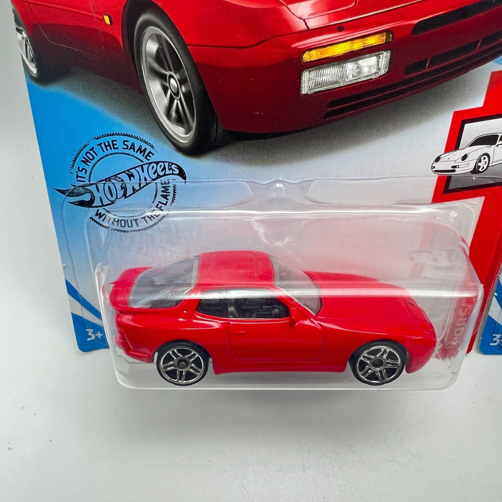 Hot Wheels '89 Porsche 944 Turbo Lot of 2 Red + Gold 47/250 Porsche 1/5 1:64