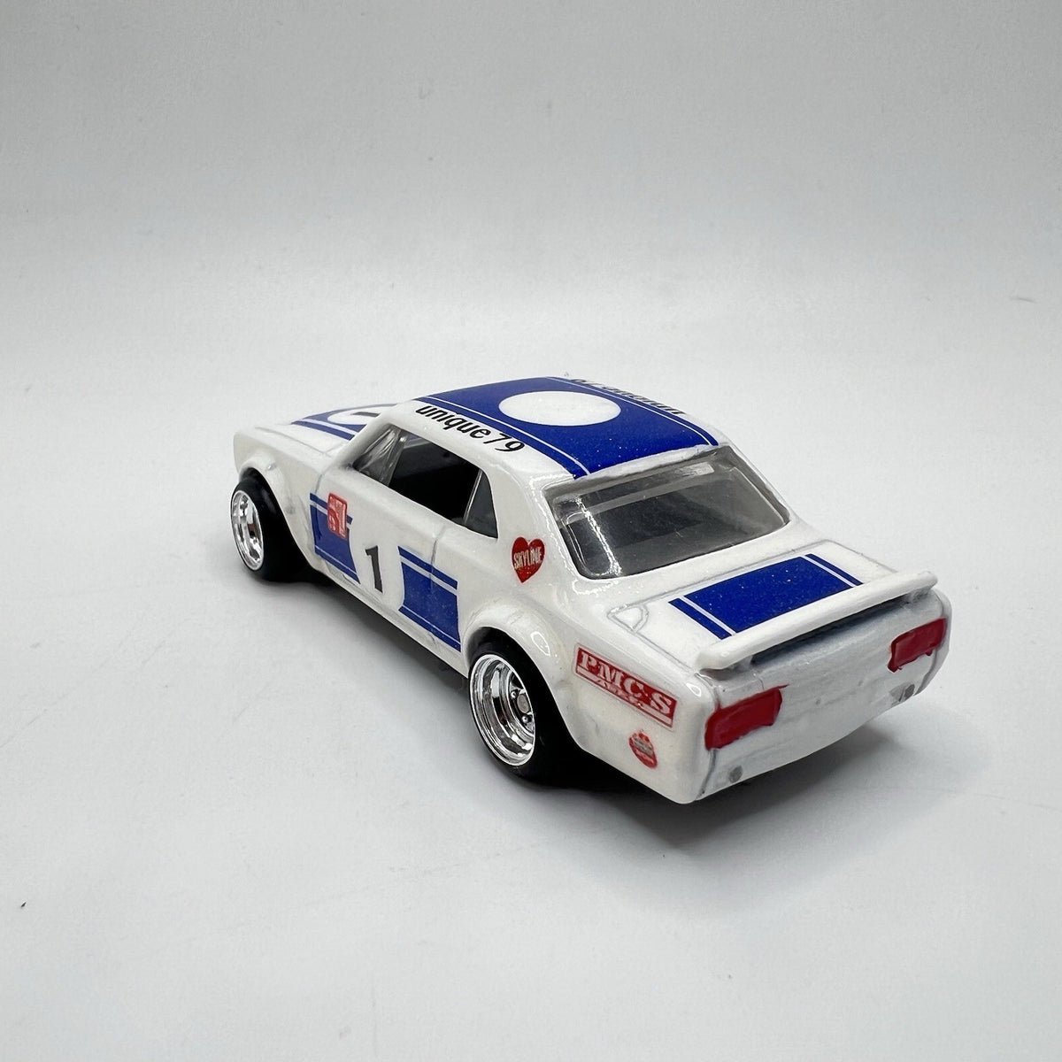 Hot Wheels Nissan Skyline H/T 2000 GT-X. Modified Custom