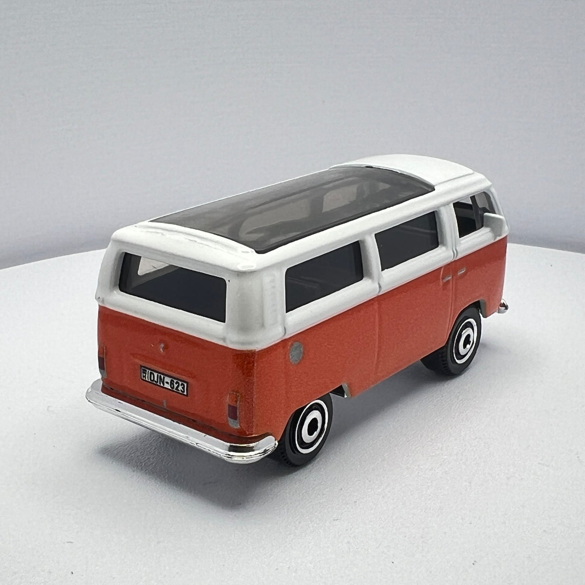 Matchbox 1973 Volkswagen T2b Bus Orange White MB1639 LOOSE 1/64