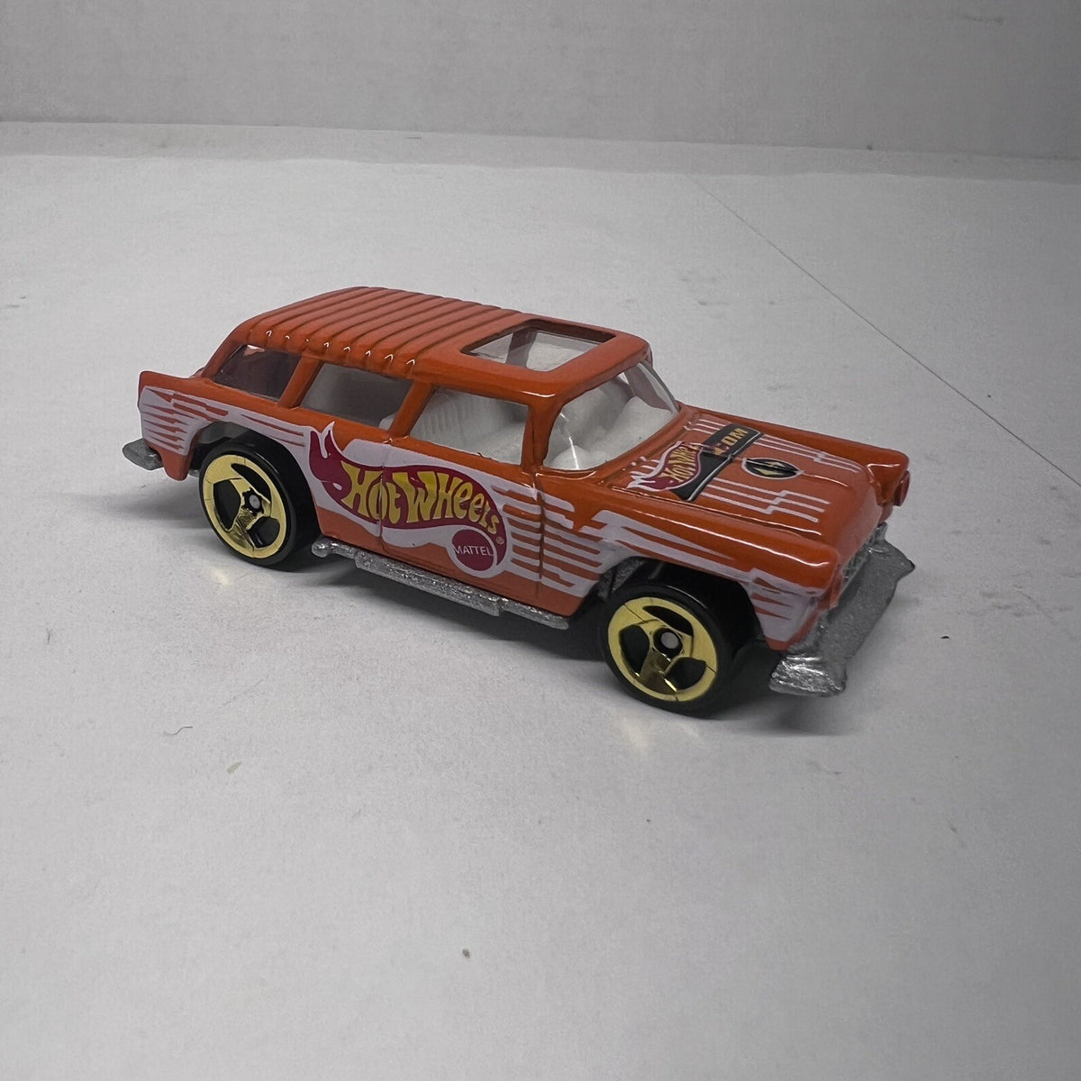 Vintage 1969 Hot Wheels .Com  55 CHEVY NOMAD Orange