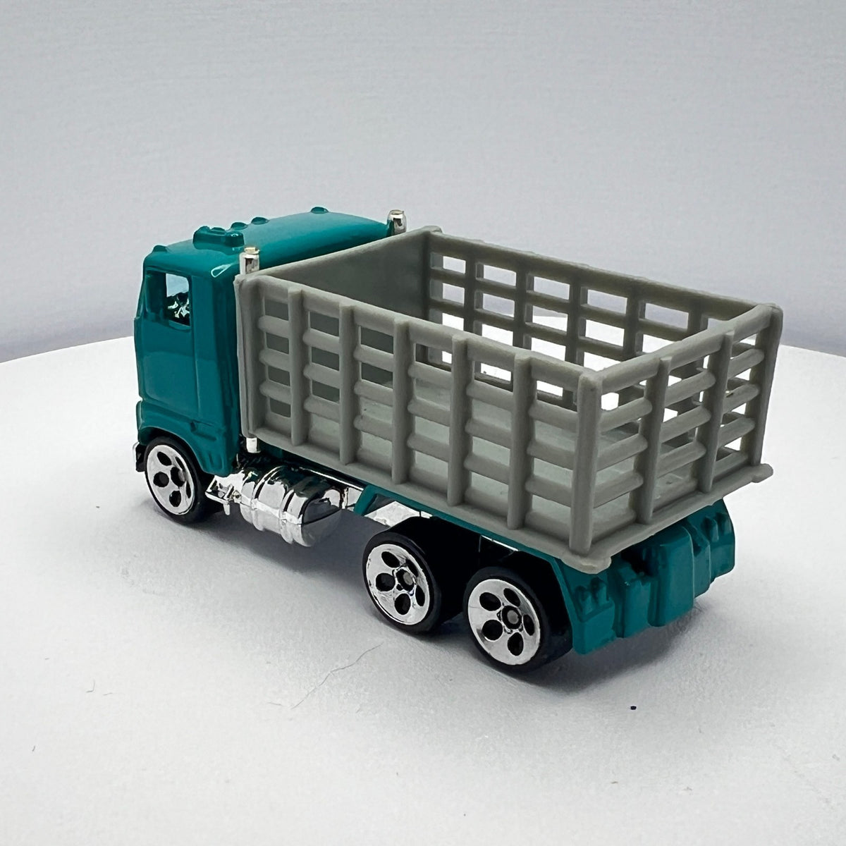 Hot Wheels Stake Bed Truck Teal Grey Bed 1981 LOOSE 1/64