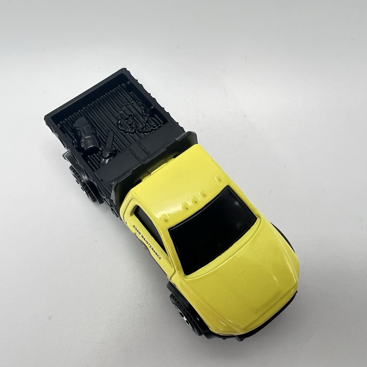 MATCHBOX 2023 CITY AVENTURE II - EXCLUSIVE 2016 RAM FLATBED YELLOW LOOSE