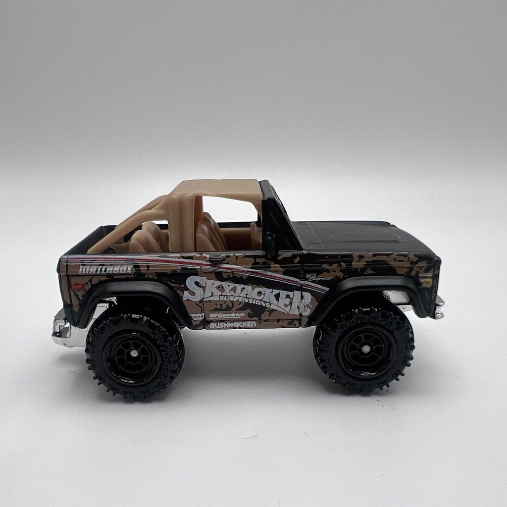 2024 Matchbox Ford Bronco 4x4 - Camo - Skyjacker Suspensions - Loose