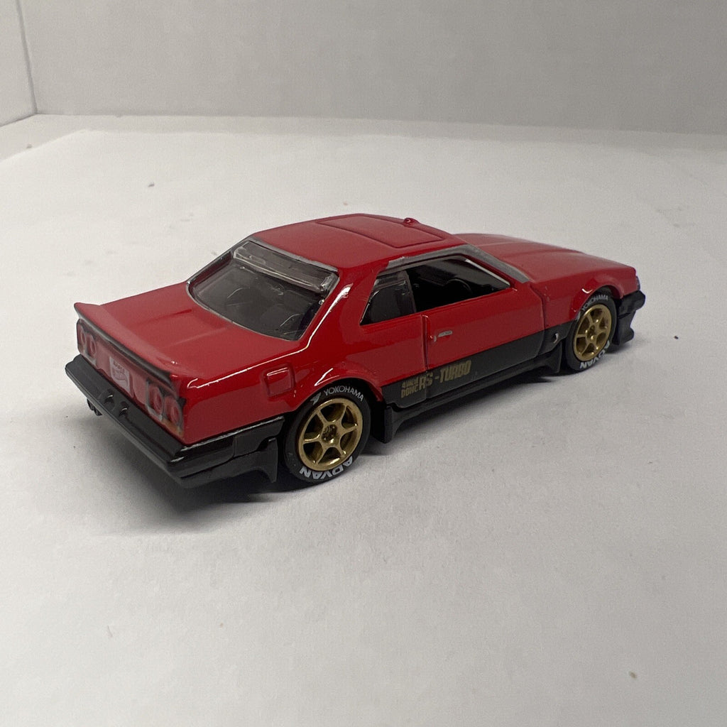 Hot Wheels 1:64 Red 1982 NISSAN SKYLINE R30 Custom with Real Riders