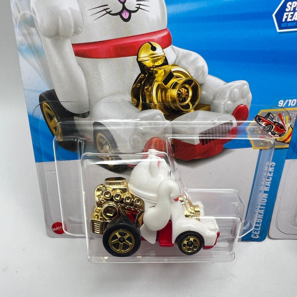 Hot Wheels Feline Lucky Lot of 2 White 234/250 Gold 92/250 Maneki-Neko