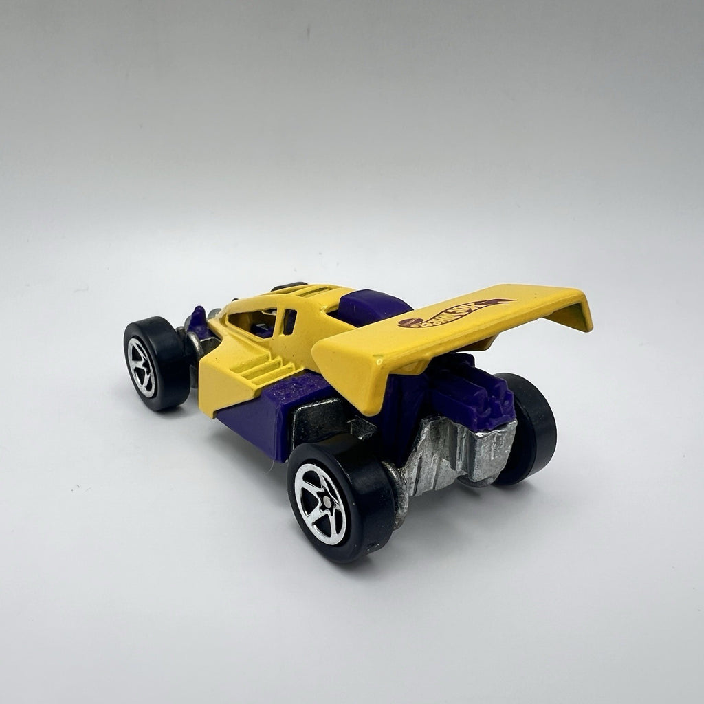Hot Wheels Shock Factor Race Car Yellow/Purple Diecast 1/64 Scale Loose KB Toys