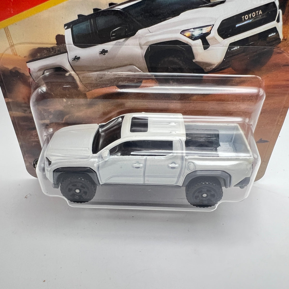 Matchbox 2024 Toyota Tacoma White 65/125 Short Card 1:64 Diecast
