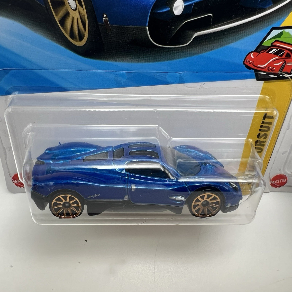 COMBO  Hot Wheels 2025 Pagani Utopia (WHITE - Exotics) (Blue - Peak Pursuit)