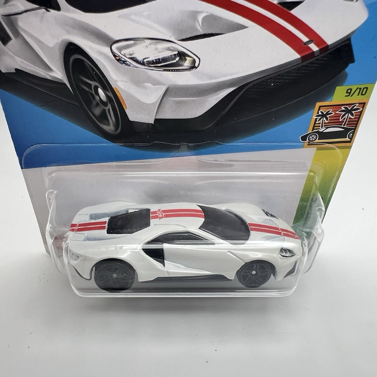 2024 Hot Wheels- '17 FORD GT HW EXOTICS White 9/10 Ready To Race 240/250