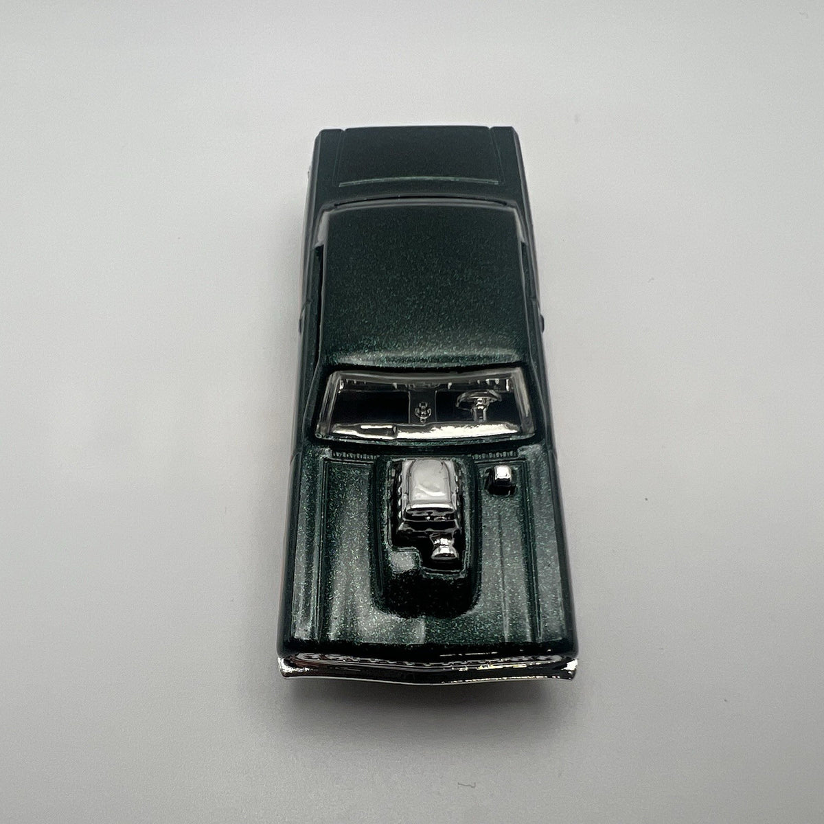 1964 64 Chevy Chevelle SS Collectible 1/64 Scale Diecast Diorama Model
