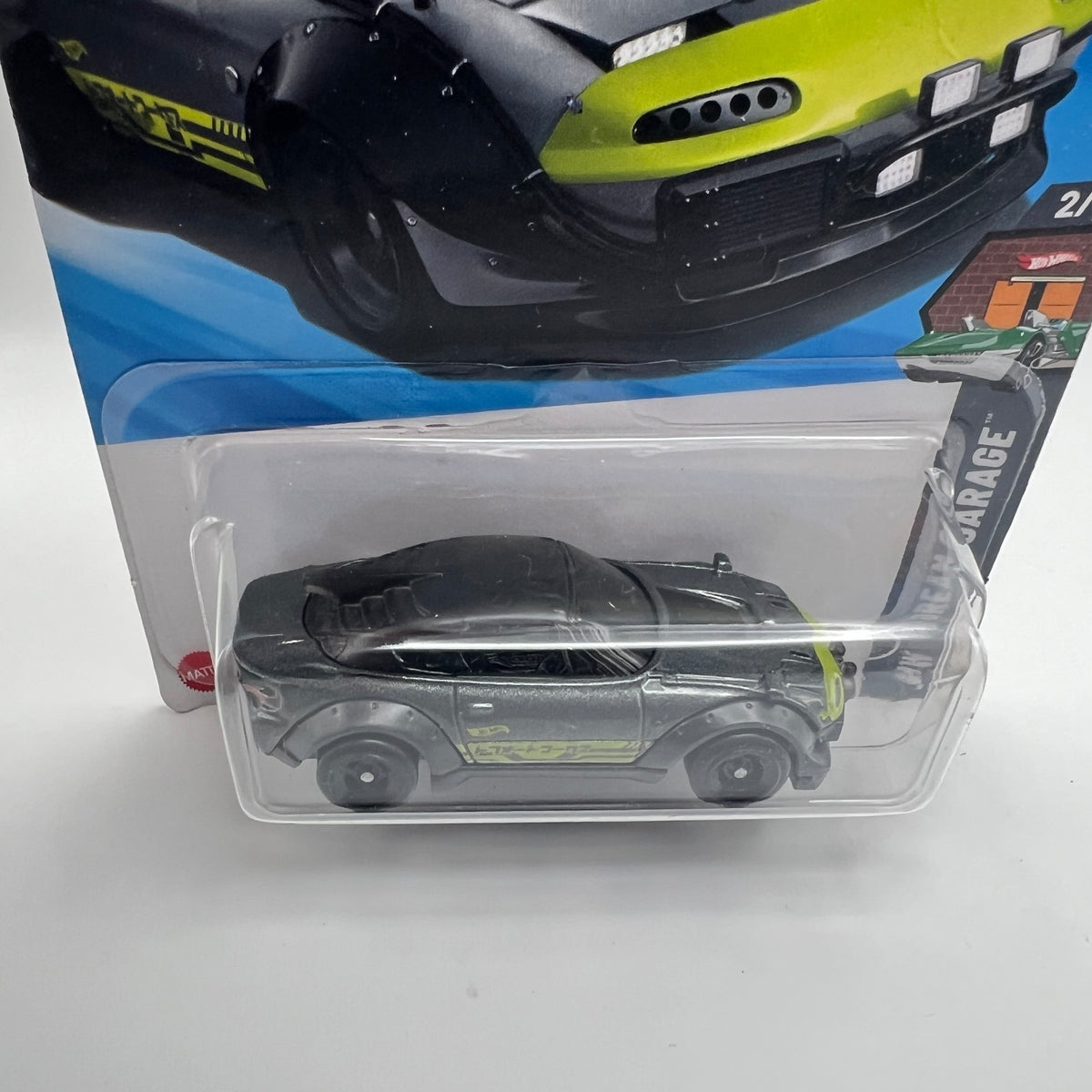 Hot Wheels Mazda MX-5 Miata Gray Legends Tour HW Dream Garage 2/5 1/250 US Card