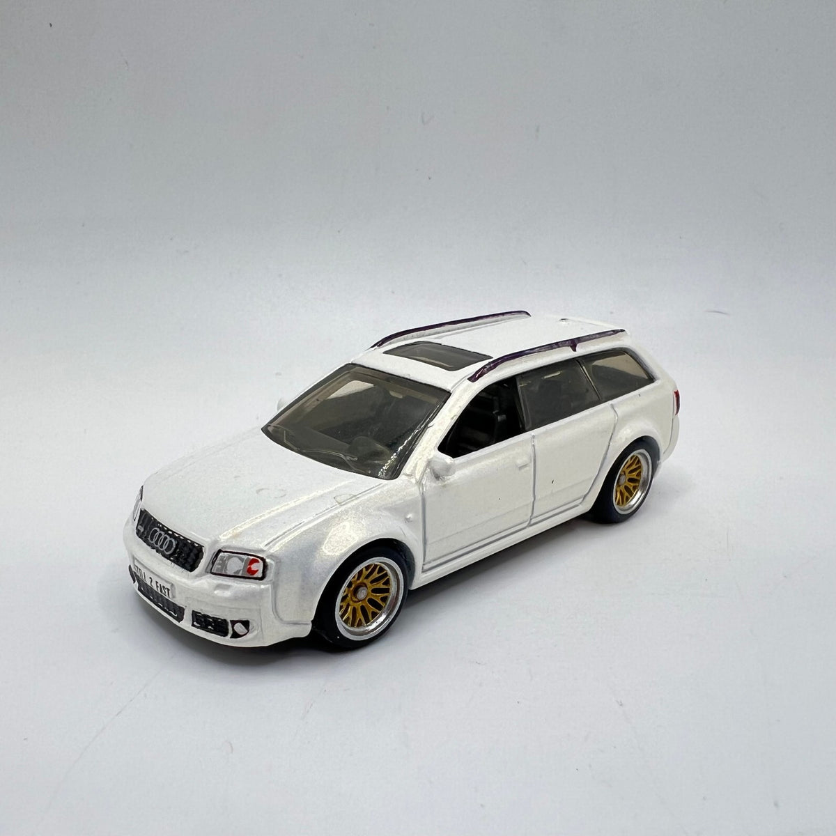 Matchbox 2004 Audi RS 6 Avant Pearl White Custom Real Riders LOOSE 1/64