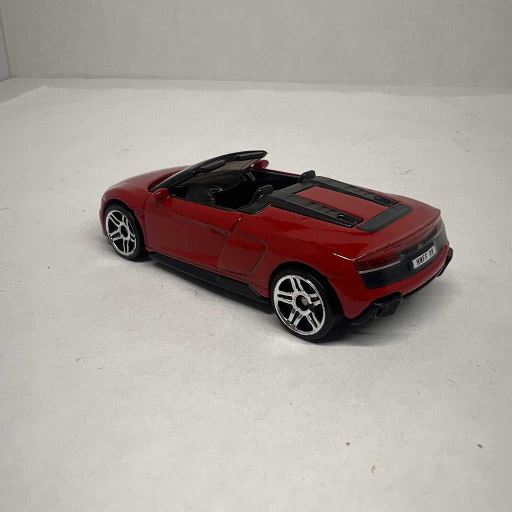 2019 Audi R8 Spyder * 1:64 Scale Diecast Model Diorama Hot Wheels *