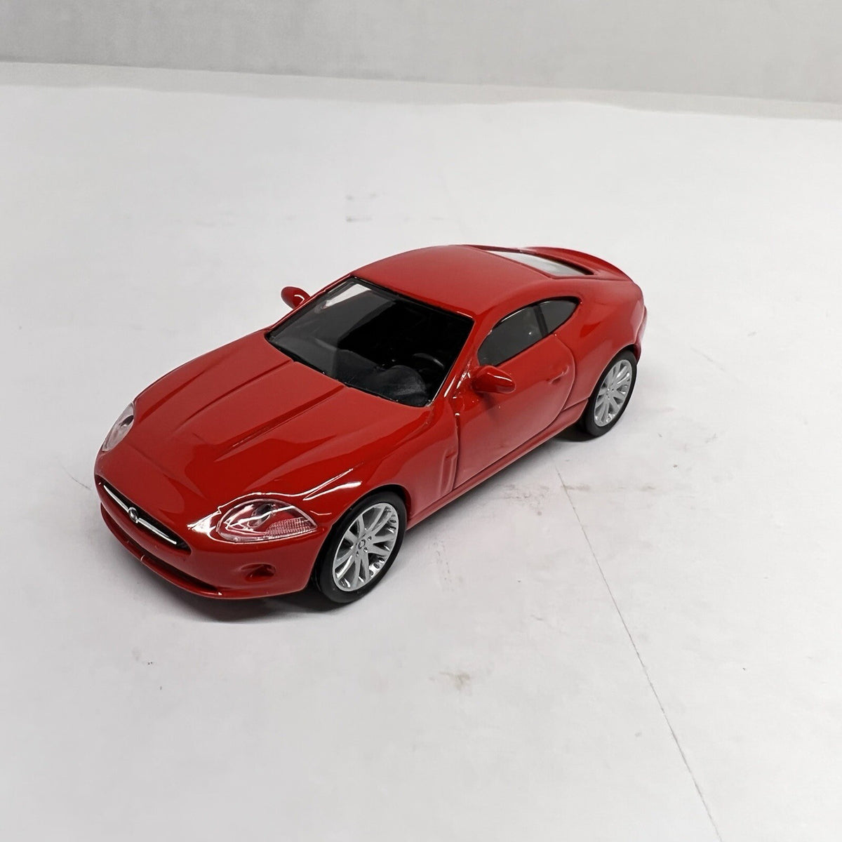 RTR HIGH SPEED MALIBU Red JAGUAR XJ SPORTS CAR DIE CAST
