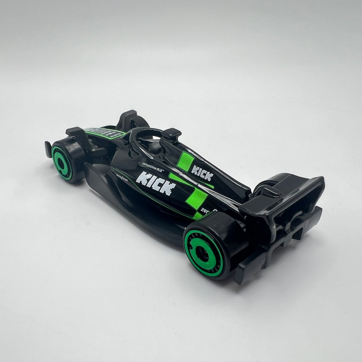 Hot Wheels Kick Sauber F1 Black Green F1 Collection LOOSE 1/64