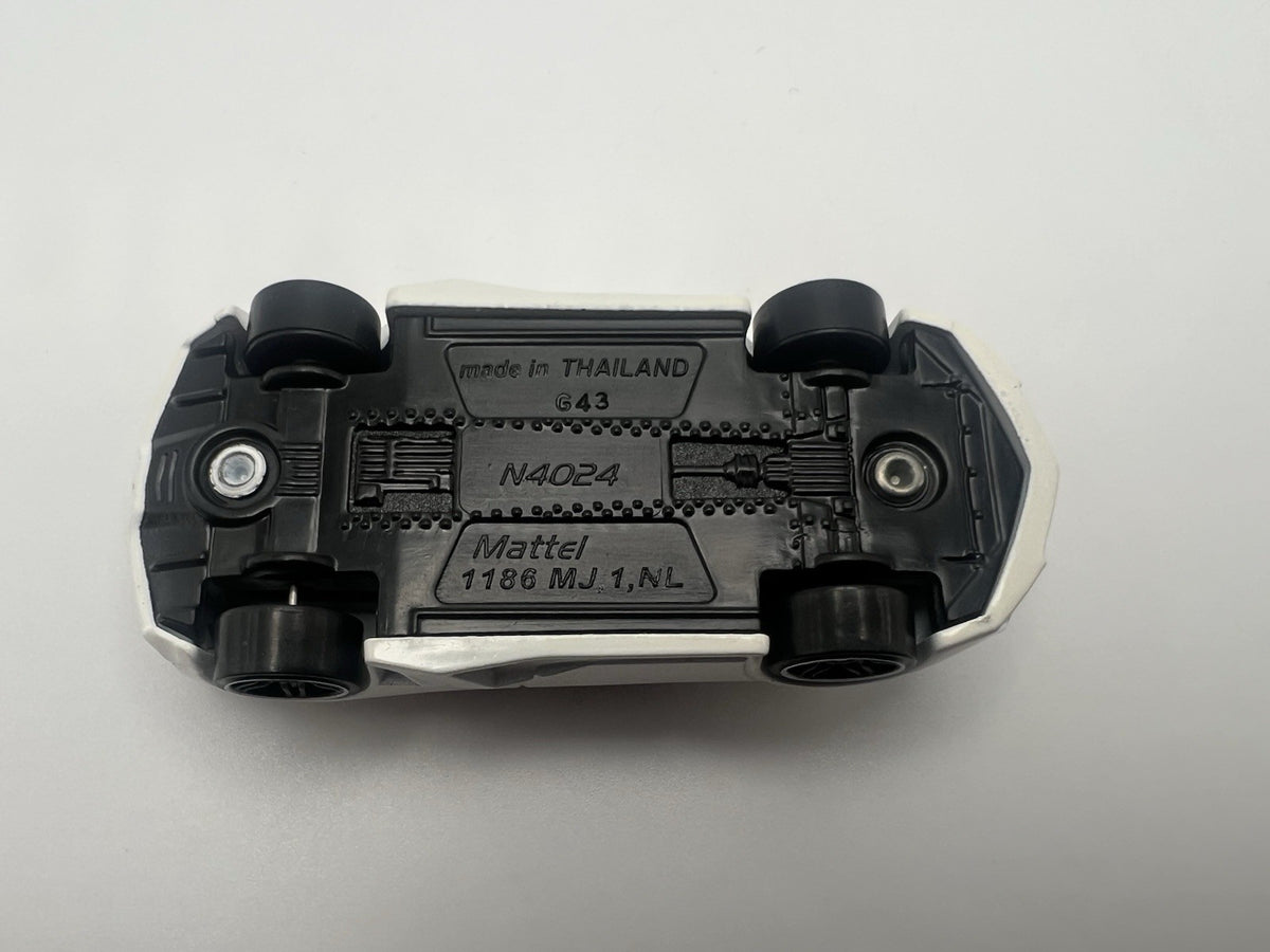 2007-2009 Lamborghini Reventon Collectible 1/64 Scale Diecast Model