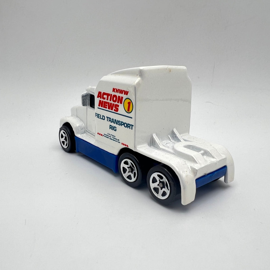 Hot Wheels Big Rig White KHWW Action News Field Transport LOOSE 1/64