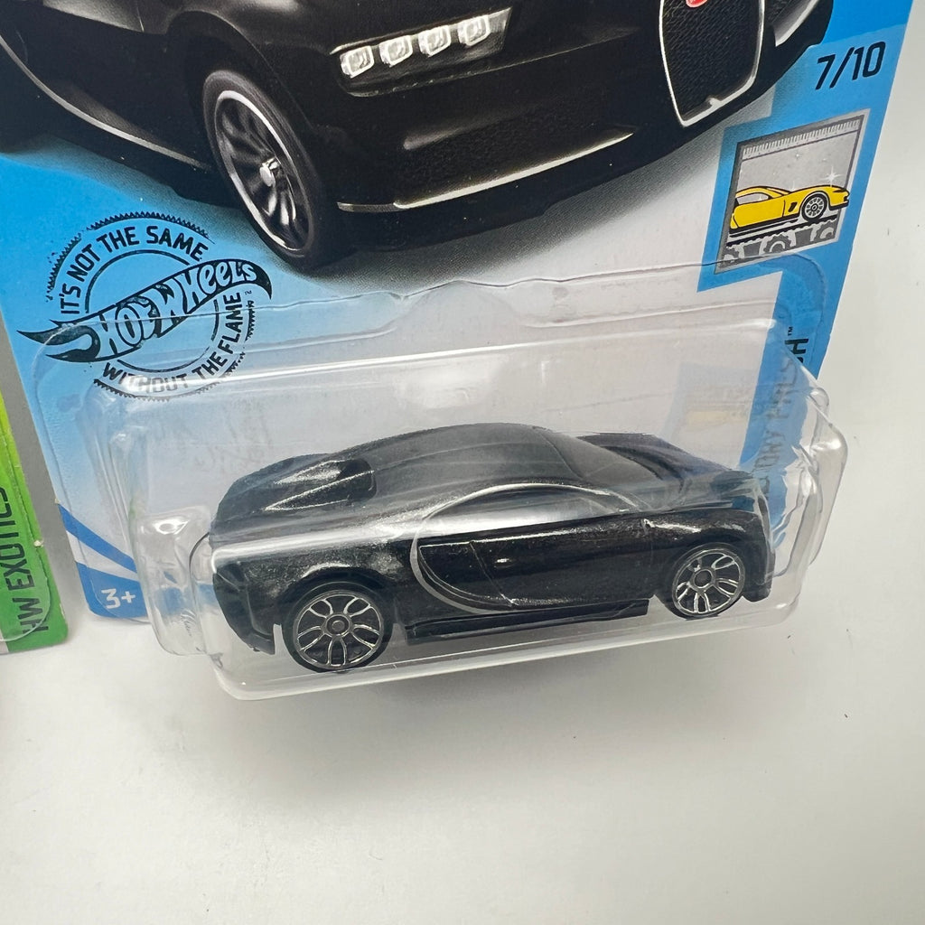 Hot Wheels '16 Bugatti Chiron Lot of 2 Blue 236/250 HW Month + Black 89/250