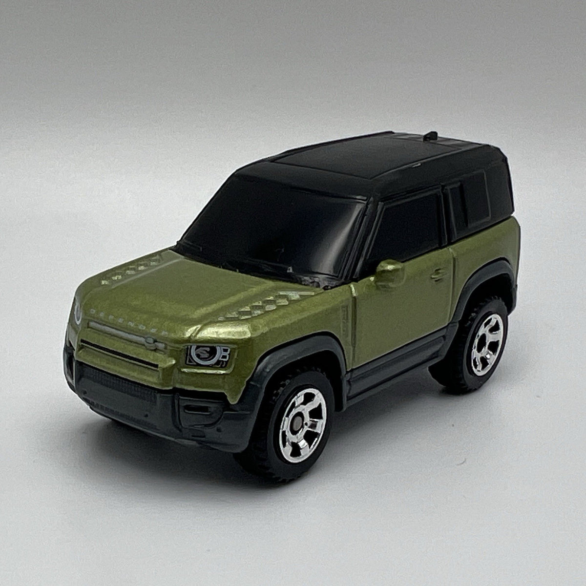 2022 MATCHBOX 2020 LAND ROVER DEFENDER 90 GREEN 1:64 DIECAST 2 1/2" SUV W/ BLACK