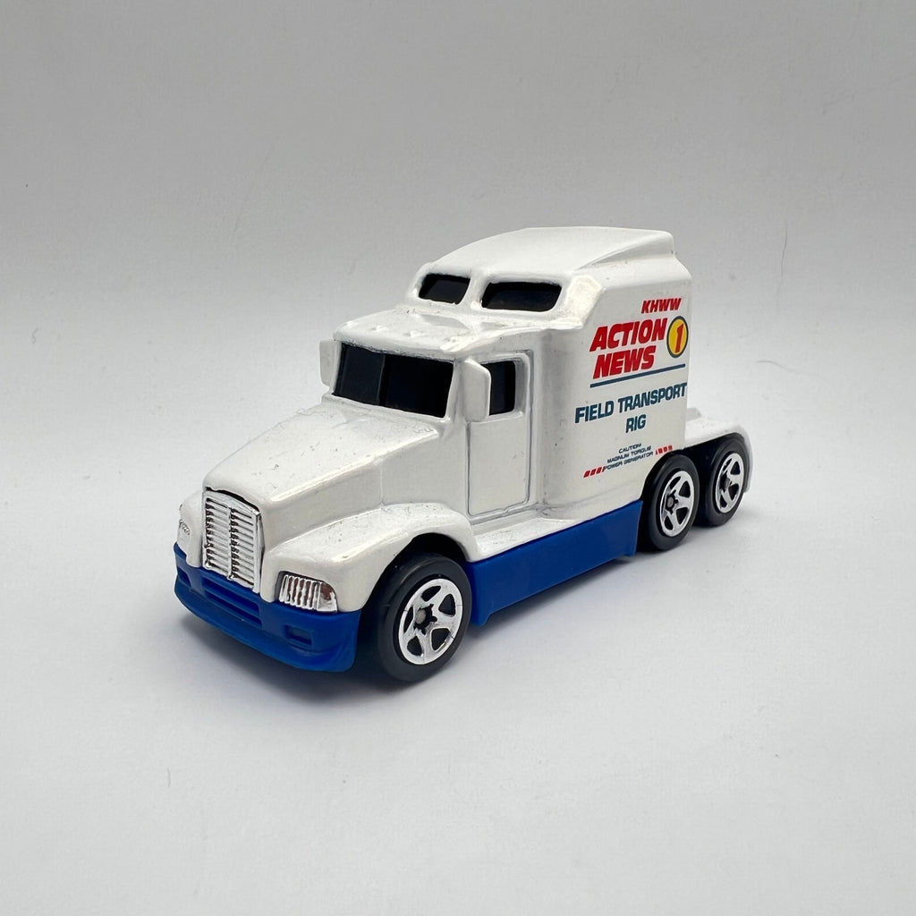 Hot Wheels Big Rig White KHWW Action News Field Transport LOOSE 1/64