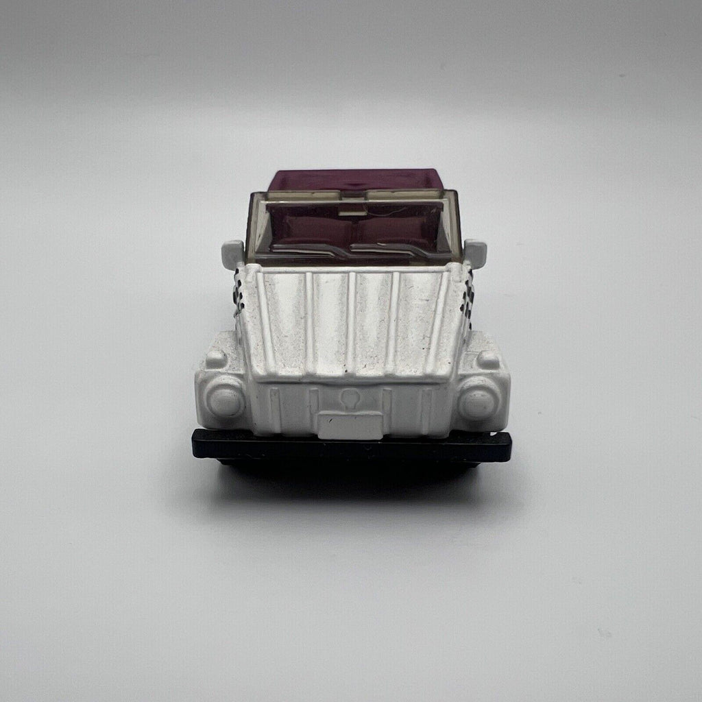 Matchbox Jungle Explorers (2010) White Volkswagen Type 181 Toy Car 98/100 Loose