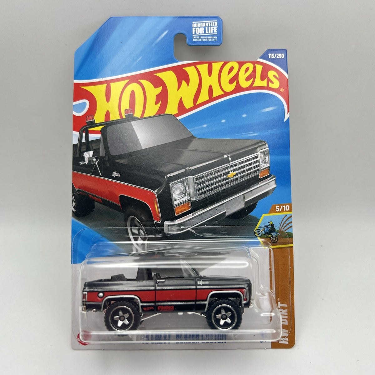 2025 Hot Wheels Dirt '75 Chevy Blazer Custom Black #115/250