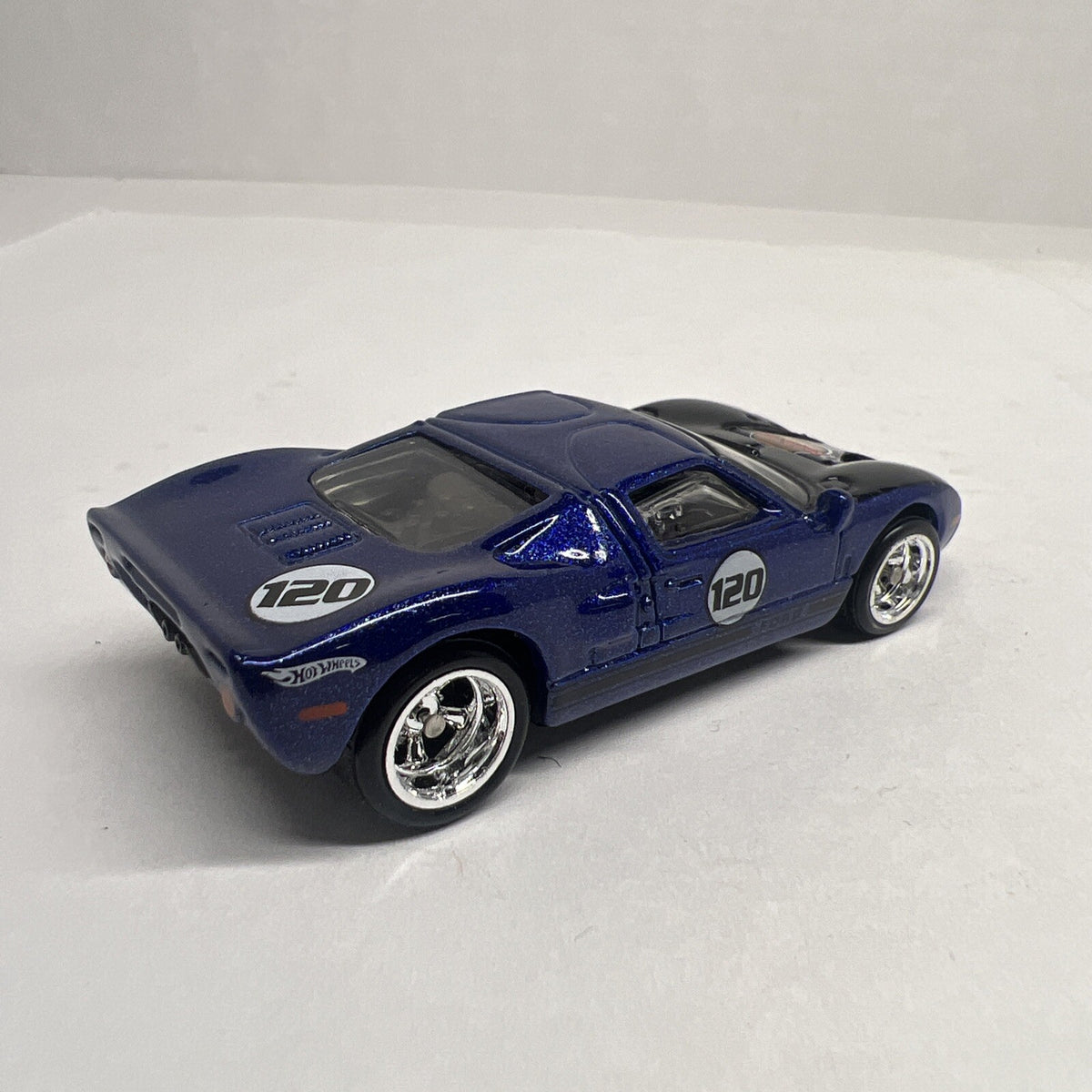 HOT WHEELS RACING 2005 BULLRUN USA RALLY Ford GT-40