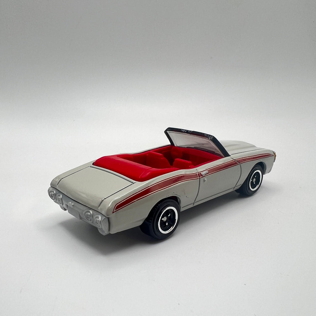 Matchbox 1971 Chevy Chevelle Convertible Light Gray Red Stripes LOOSE 1/64