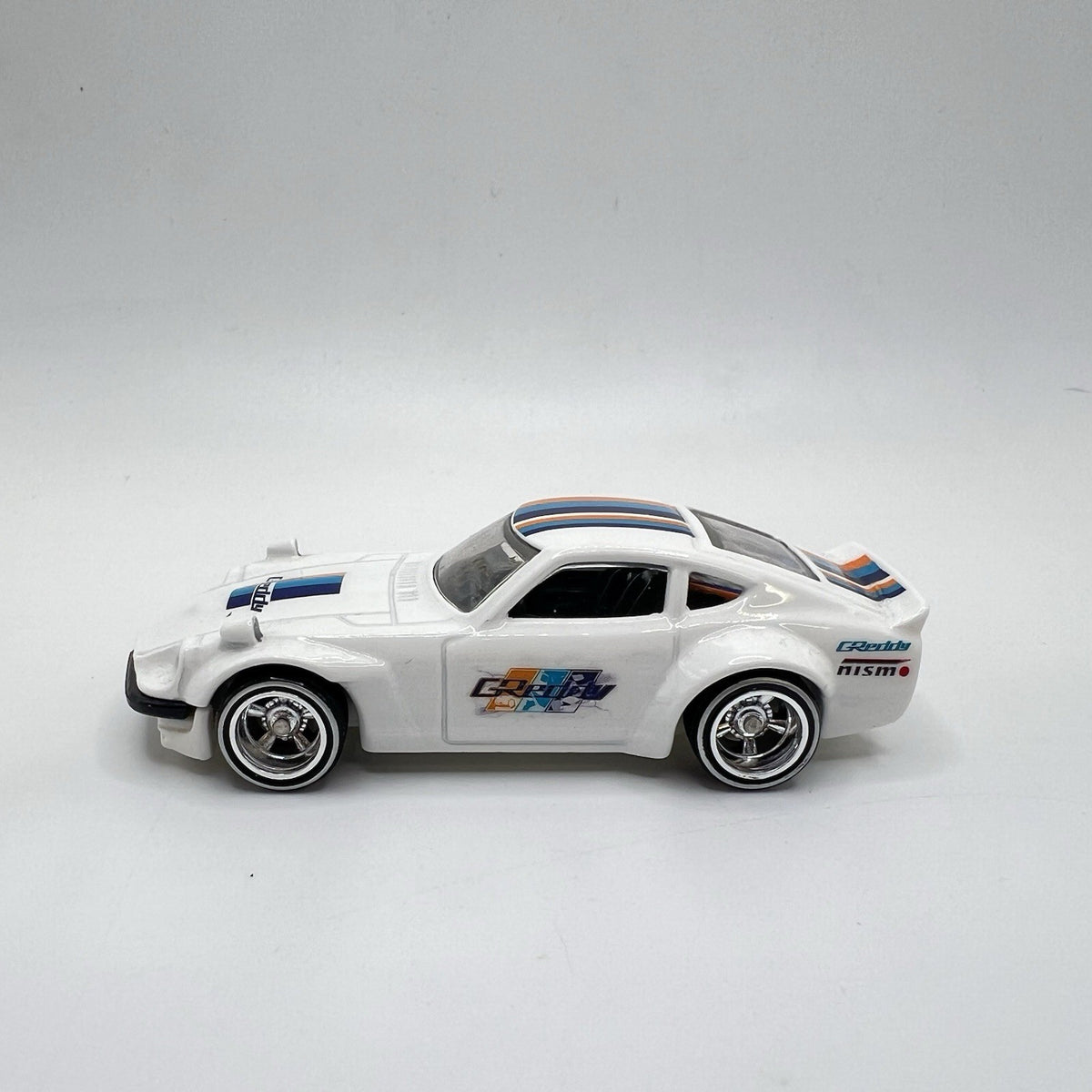 Hot Wheels Custom Datsun 240Z Custom Greddy White With Real Riders