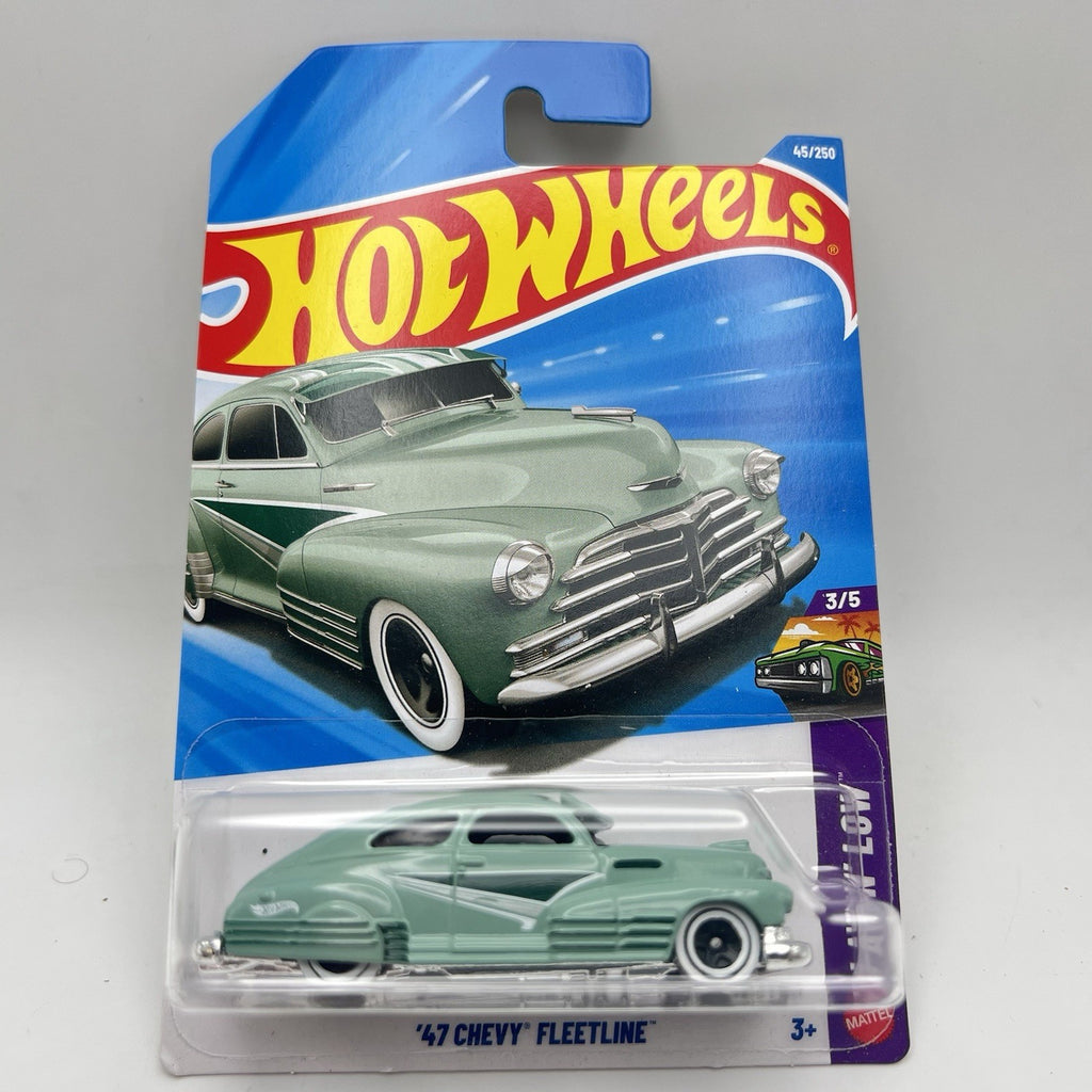 Hot Wheels 1947 CHEVY FLEETLINE, Green, Iconic, Smooth, Nostalgia, Layin' Low