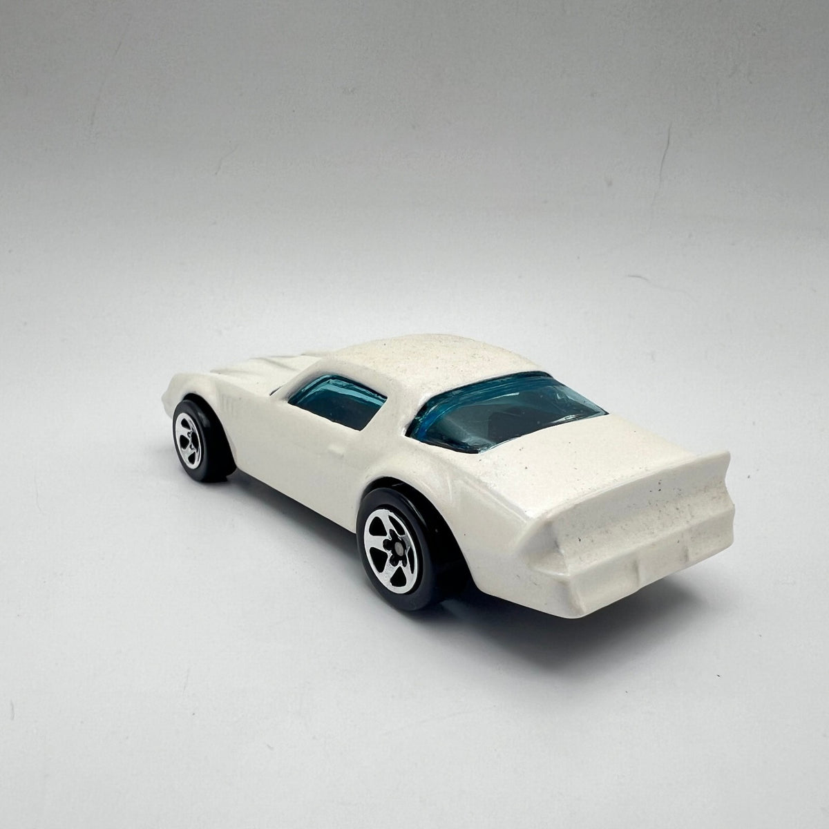 Hot Wheels '80 Camaro Z28 Pearl White LOOSE 1/64